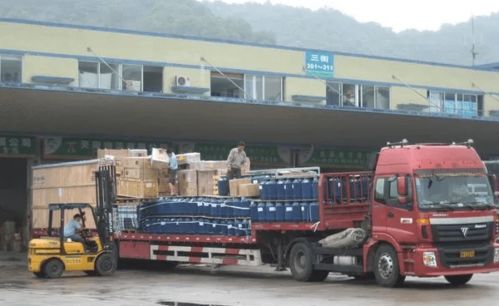 貨車24小時限行,不只讓物流業(yè)為難,更限制了經濟的發(fā)展